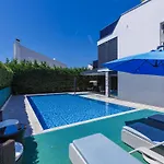 Rial 1 By Interhome Villa
