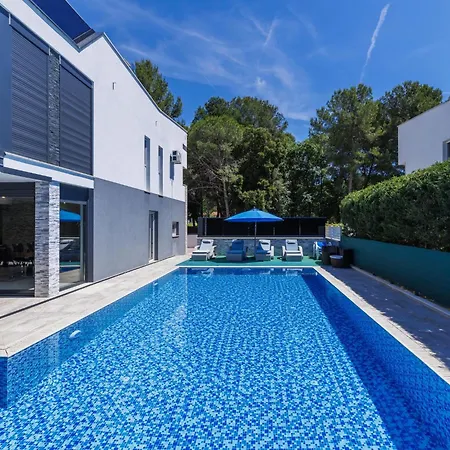 Rial 1 By Interhome Villa Fažana