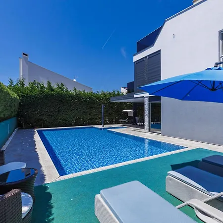 Rial 1 By Interhome Villa